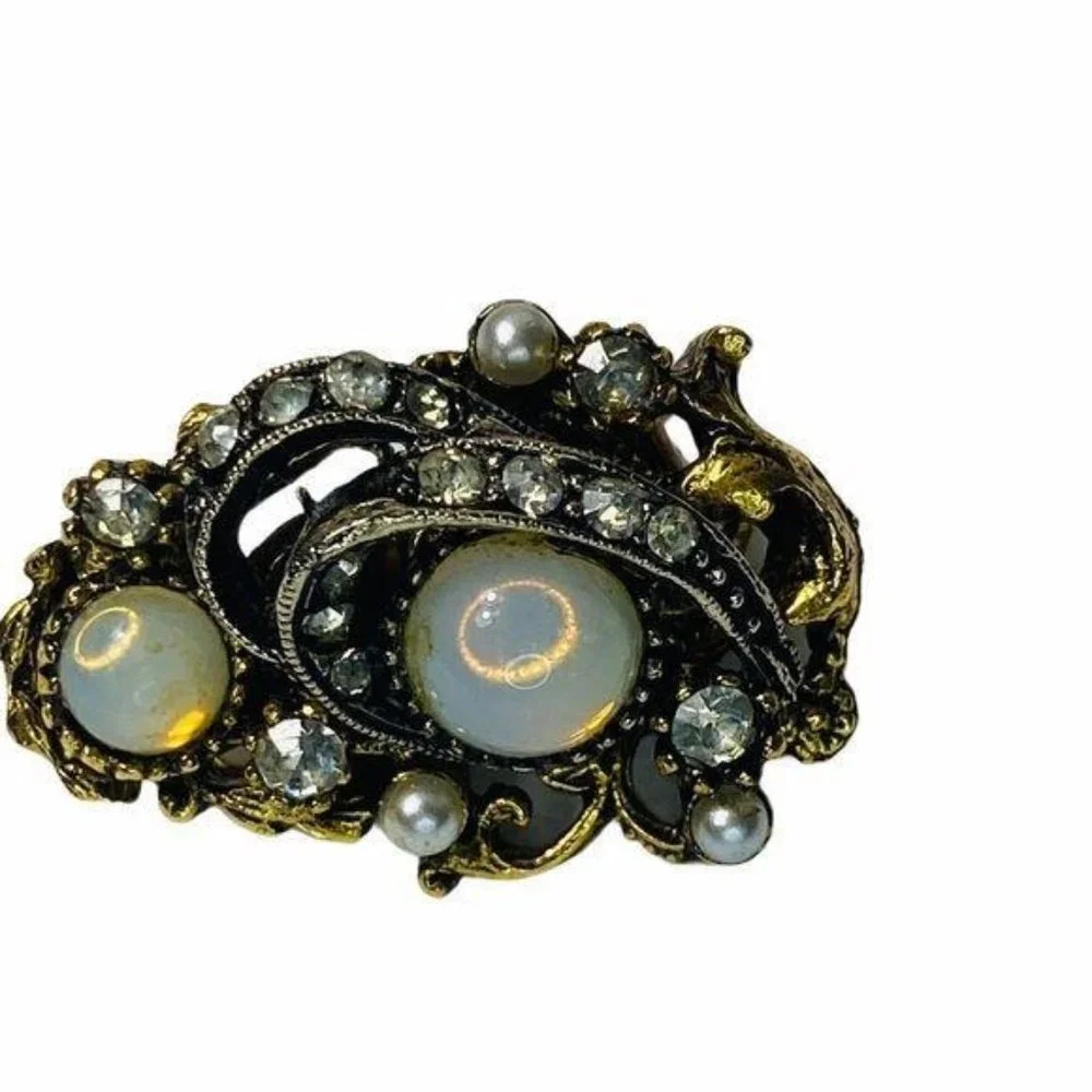 Vintage ART© Clip On Moonstone and Rhinestone Earrings Signed by Arthur Pepper - Picture 4 of 9